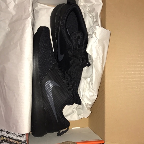 Shoes - Picture 1 of 1